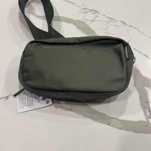 NWT lululemon belt bag